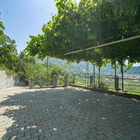 5 Bedroom Stunning In