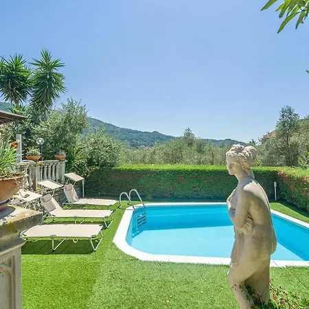5 Bedroom Stunning In Holiday home