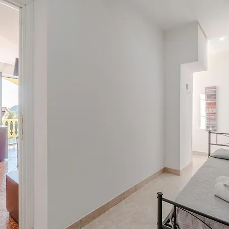 5 Bedroom Stunning In Holiday home *