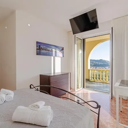 5 Bedroom Stunning In