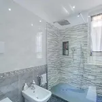 Hébergement de vacances 5 Bedroom Stunning In Chiavari