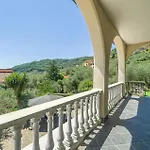 5 Bedroom Stunning In