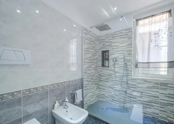 Σπίτι διακοπών 5 Bedroom Stunning In Chiavari