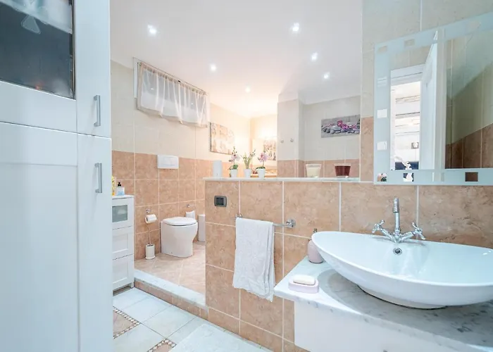 Σπίτι διακοπών 5 Bedroom Stunning In