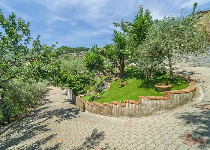 Сasa de vacaciones 5 Bedroom Stunning In