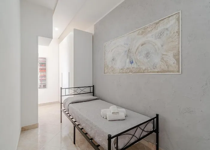 5 Bedroom Stunning In Сasa de vacaciones Chiavari