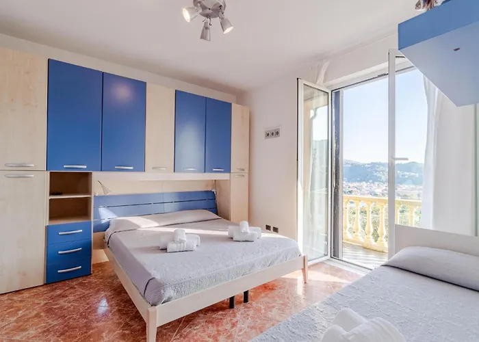 5 Bedroom Stunning In Chiavari