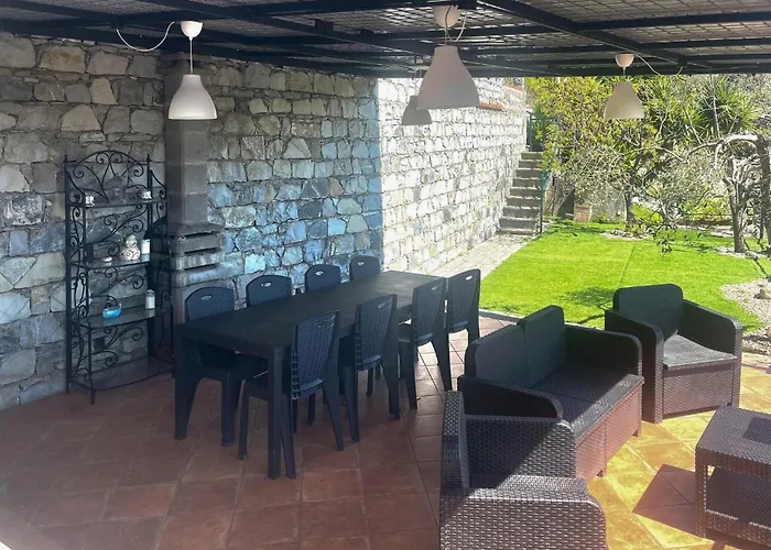 5 Bedroom Stunning In Σπίτι διακοπών Chiavari